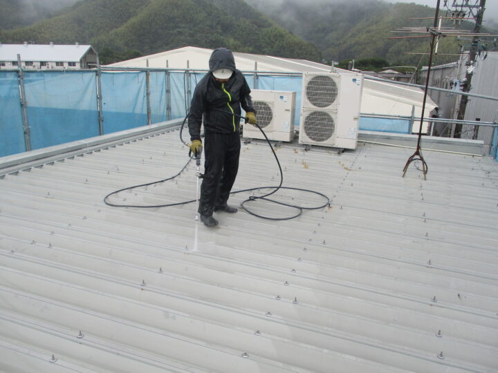 屋根・高圧洗浄作業