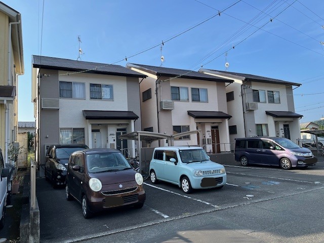 色違いの素敵なアパートになりました！【静岡市清水区 Oアパート塗装 A,B,C棟】