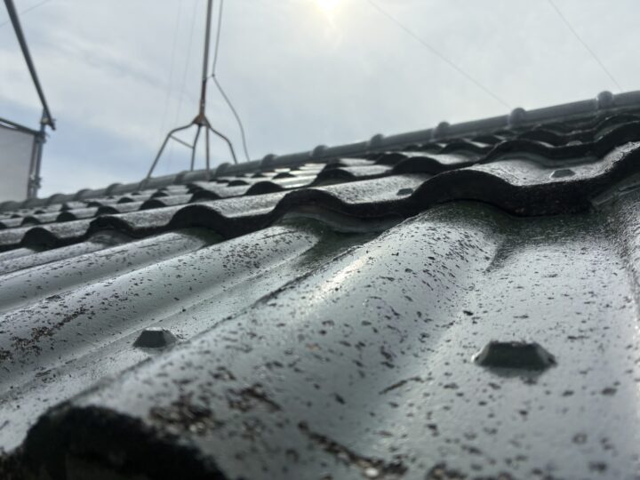 屋根【下塗り作業中】