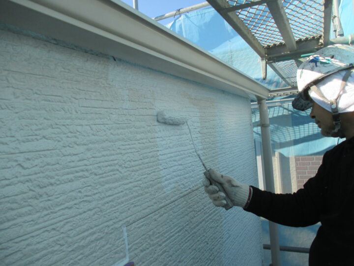 外壁【中塗り作業中】①