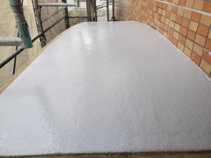 玄関ポーチ【トップコート施工後】