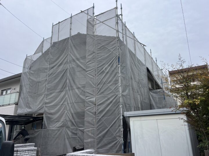 足場メッシュシート設置